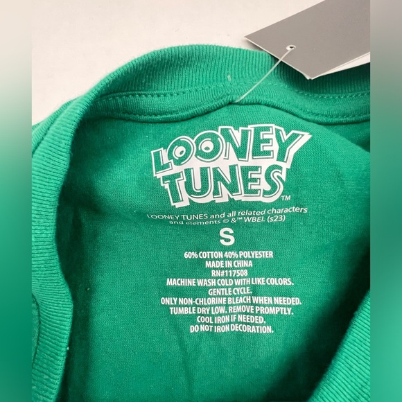 NWT Looney Tunes Shrit Women’s Size Small Sleeveless Green Teal I’m The Boss - Picture 6 of 7